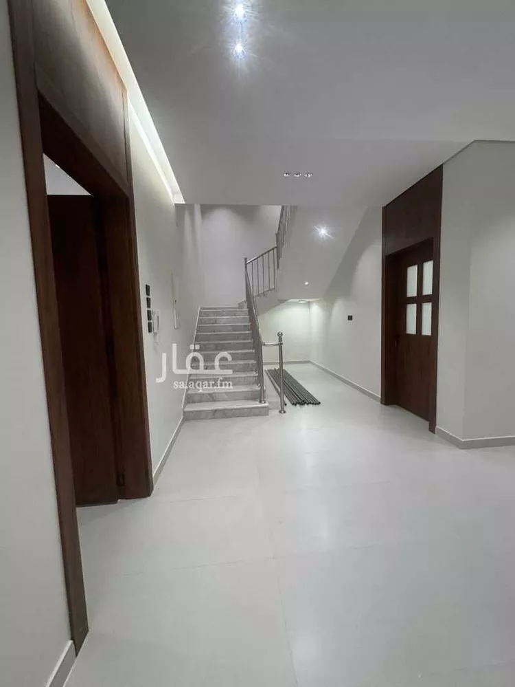 فيلا للبيع في شارع عبدالله بن سفيان المخزومي, حي الوفاء, مدينة عنيزة, منطقة القصيم صورة 4