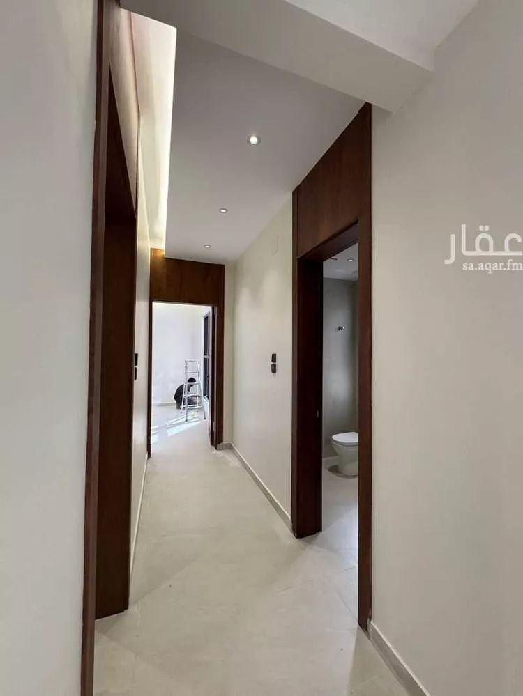 فيلا للبيع في شارع خليفة بن خياط, حي الوهلان, مدينة عنيزة, منطقة القصيم صورة 2