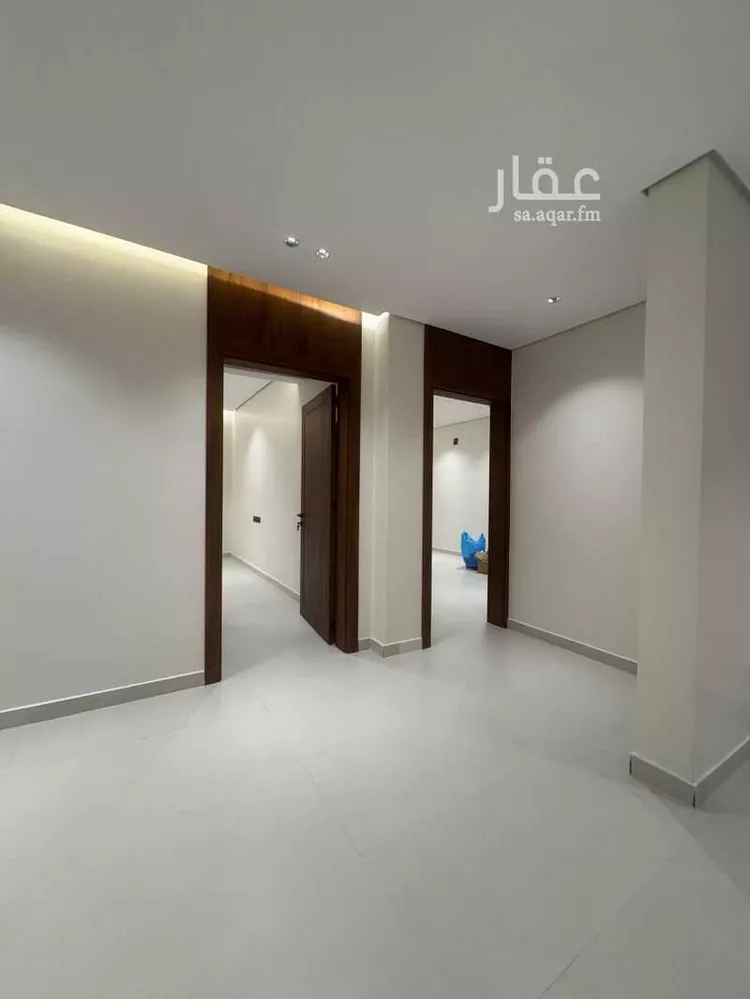 فيلا للبيع في شارع عبدالله بن سفيان المخزومي, حي الوفاء, مدينة عنيزة, منطقة القصيم صورة 3