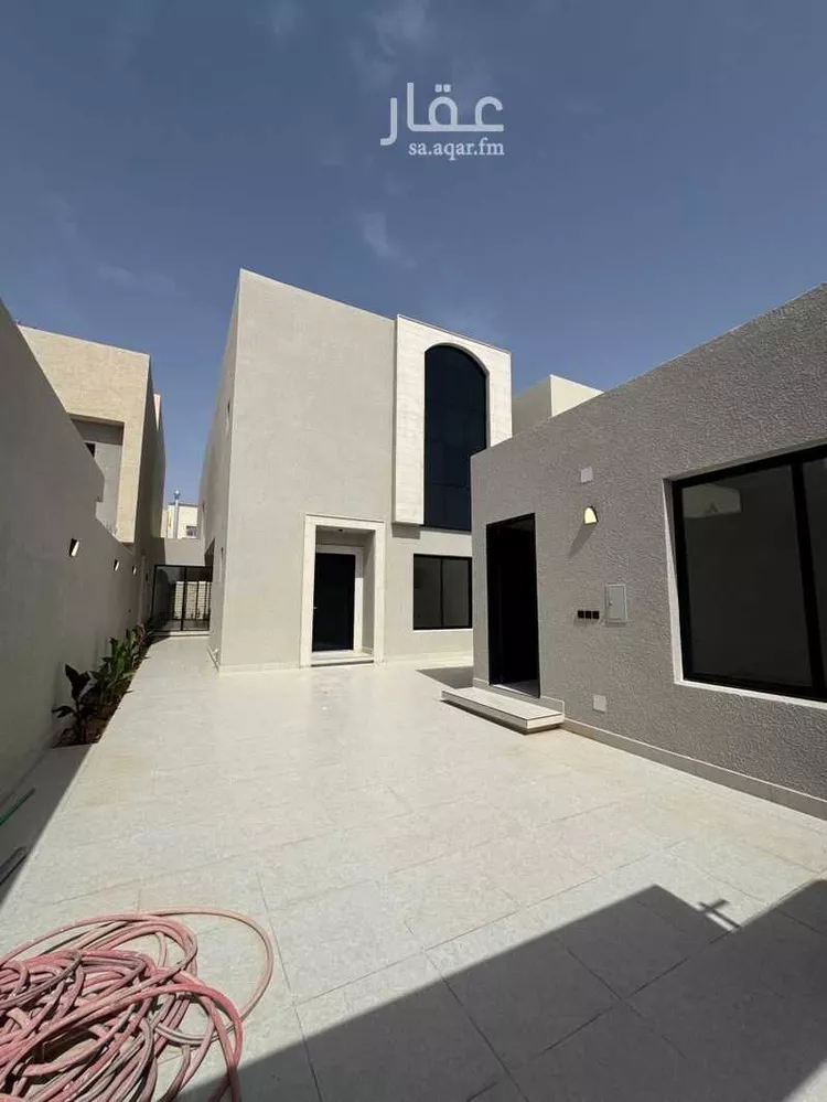 Villa for Sale in Unayzah King Fahd صورة 5
