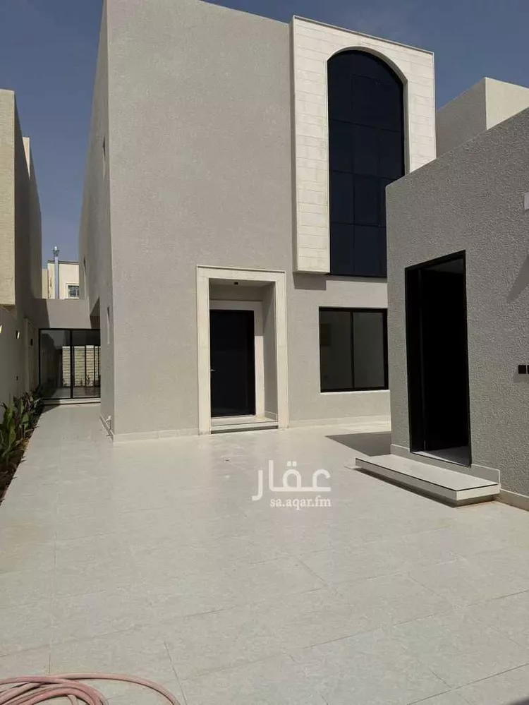 فيلا للبيع في شارع ابن حبان, حي الملك فهد, مدينة عنيزة, منطقة القصيم