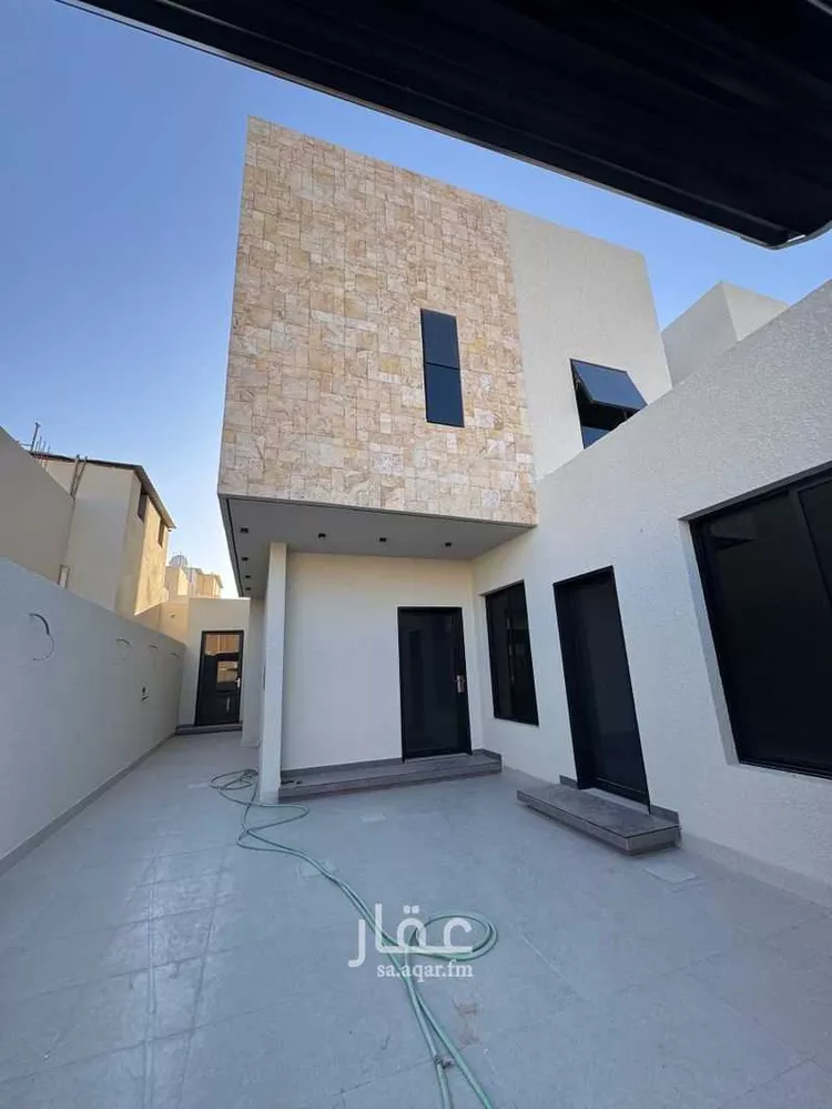 فيلا للبيع في شارع ابن حبان, حي الملك فهد, مدينة عنيزه, منطقة القصيم صورة 3