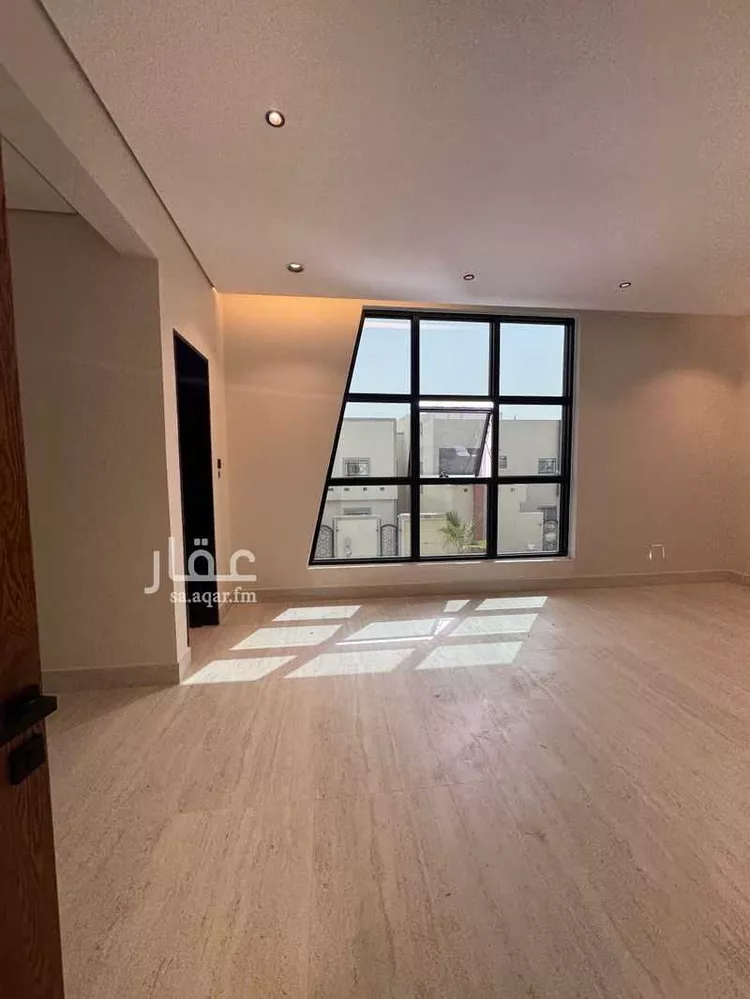 فيلا للبيع في شارع محمد بن سليمان الحمدان, حي الملك فهد, مدينة عنيزة, منطقة القصيم صورة 2