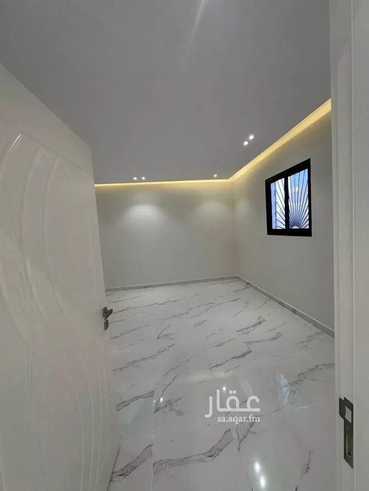 دور للبيع في شارع عبدالله العبسي, حي الملك خالد, مدينة عنيزه, منطقة القصيم صورة 5