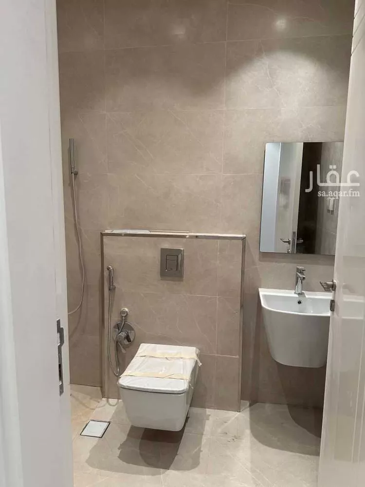 شقة للإيجار في شارع الفرزدق, حي الضباط, مدينة الرياض, منطقة الرياض 9