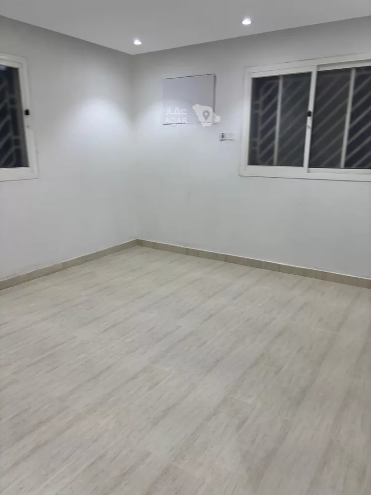 Floor for Rent in Riyadh Jarir 2