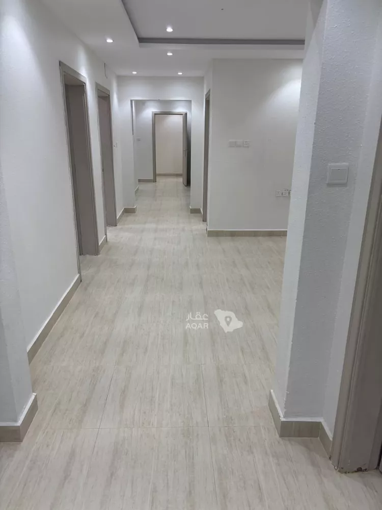 Floor for Rent in Riyadh Jarir 3