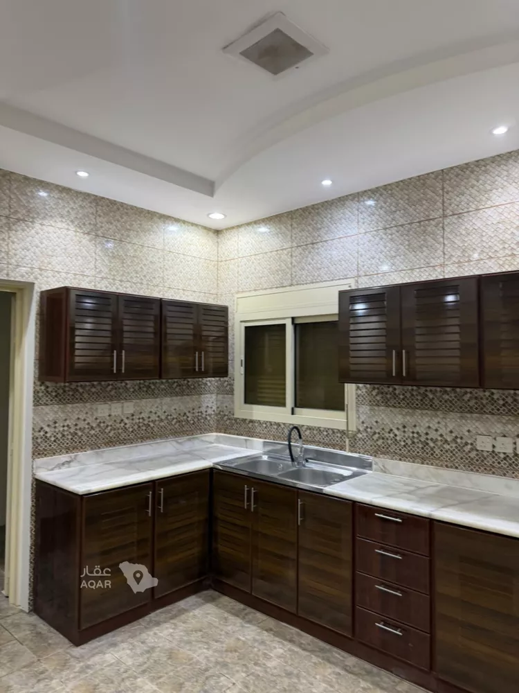 شقة للإيجار في شارع الرشادشي, حي غرناطة, مدينة الرياض, منطقة الرياض 6