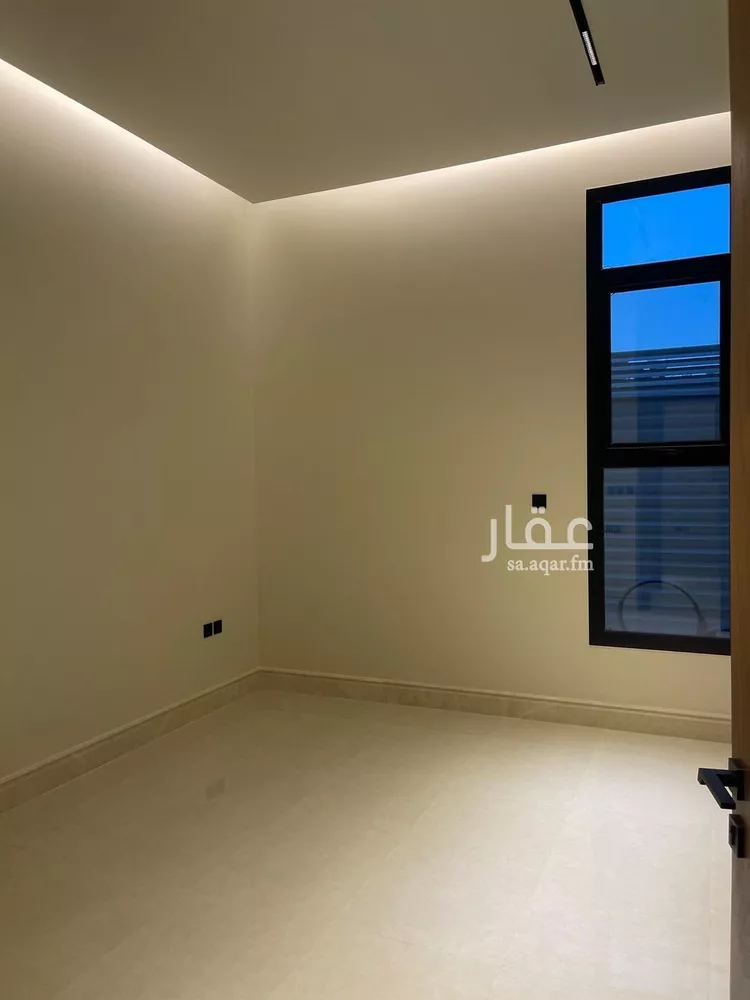 دور للبيع في شارع رقم 422, حي الملقا, مدينة الرياض, منطقة الرياض صورة 5