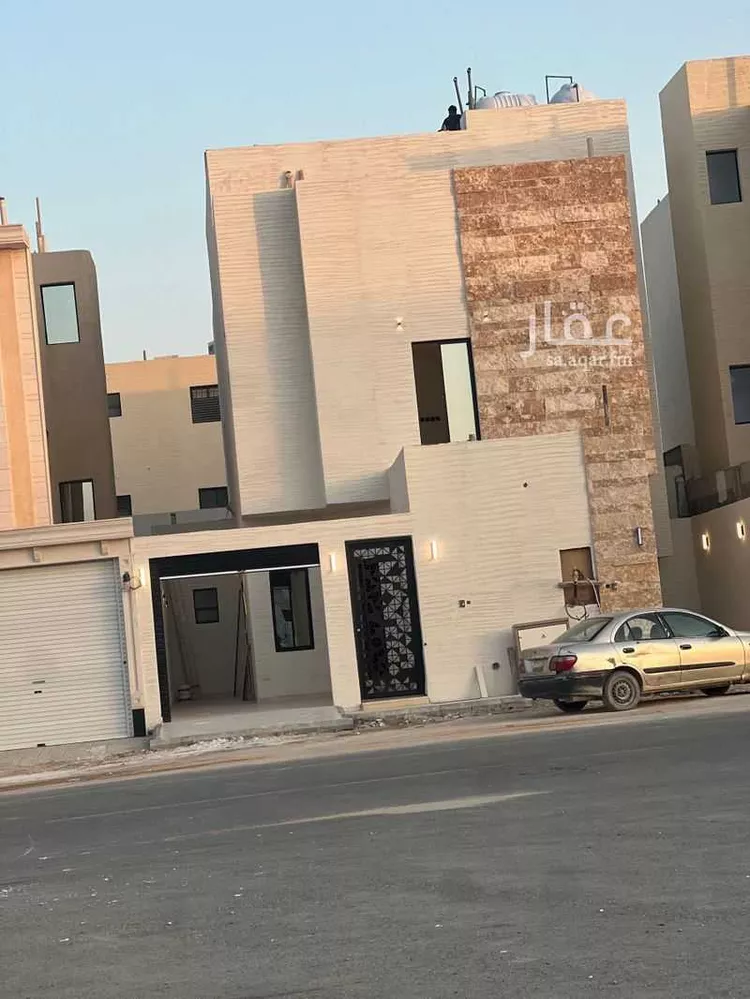 دور للبيع في شارع سراج الدين العسقلاني, حي عكاظ, مدينة الرياض, منطقة الرياض