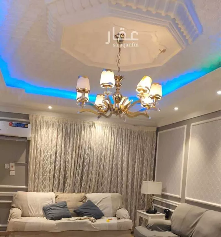 فيلا للبيع في شارع مالك ابن عبدالرحمن, حي وادي مهزور, مدينة المدينة المنورة, منطقة المدينة المنورة صورة 3