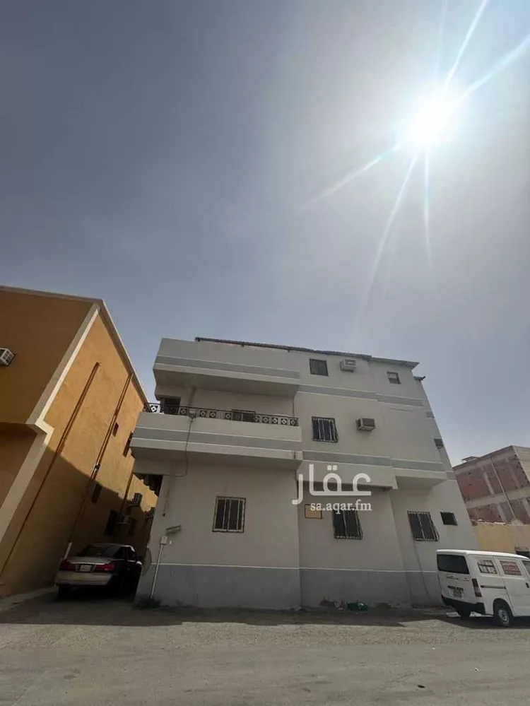 عمارة للبيع في شارع احمد بن محمد البردعي, حي البركة, مدينة المدينة المنورة, منطقة المدينة المنورة صورة 2