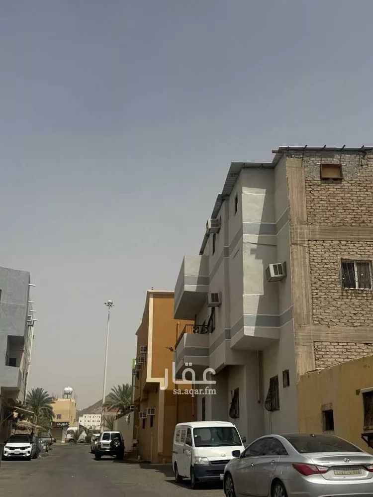 عمارة للبيع في شارع احمد بن محمد البردعي, حي البركة, مدينة المدينة المنورة, منطقة المدينة المنورة 8
