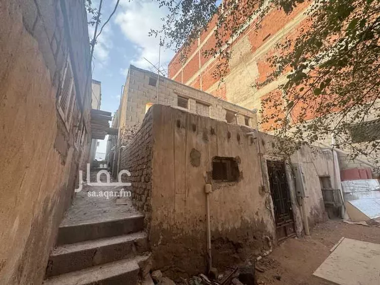 دور للبيع في شارع الوليد بن النضر, حي العنابس, مدينة المدينة المنورة, منطقة المدينة المنورة صورة 4