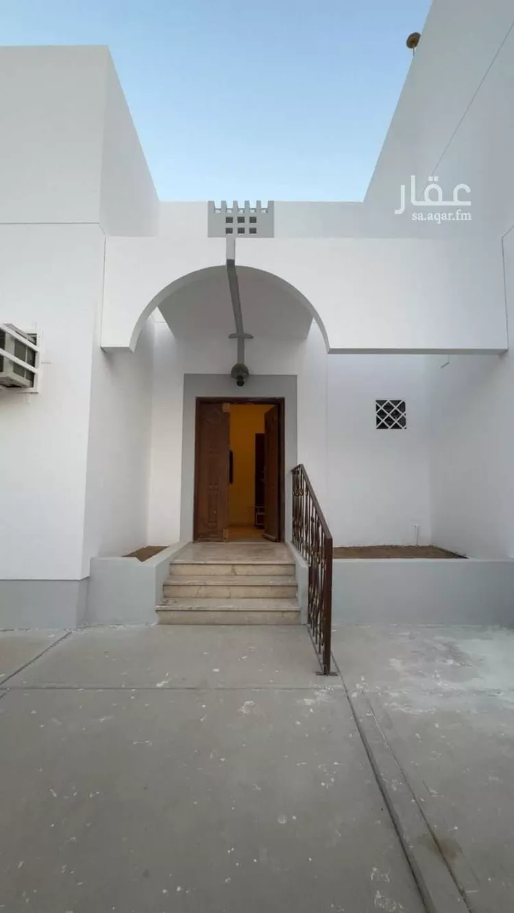 فيلا للبيع في شارع زينب بنت خباب بن الارت, حي وادي مهزور, مدينة المدينه المنوره, منطقة المدينة المنورة صورة 2
