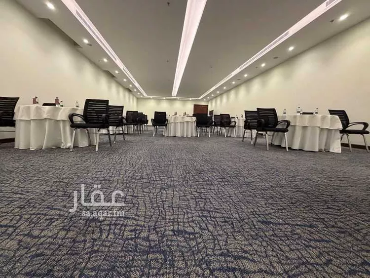 مكتب تجاري للإيجار في شارع الأمير مقرن بن عبدالعزيز, حي النزهة, مدينة الرياض, منطقة الرياض صورة 2