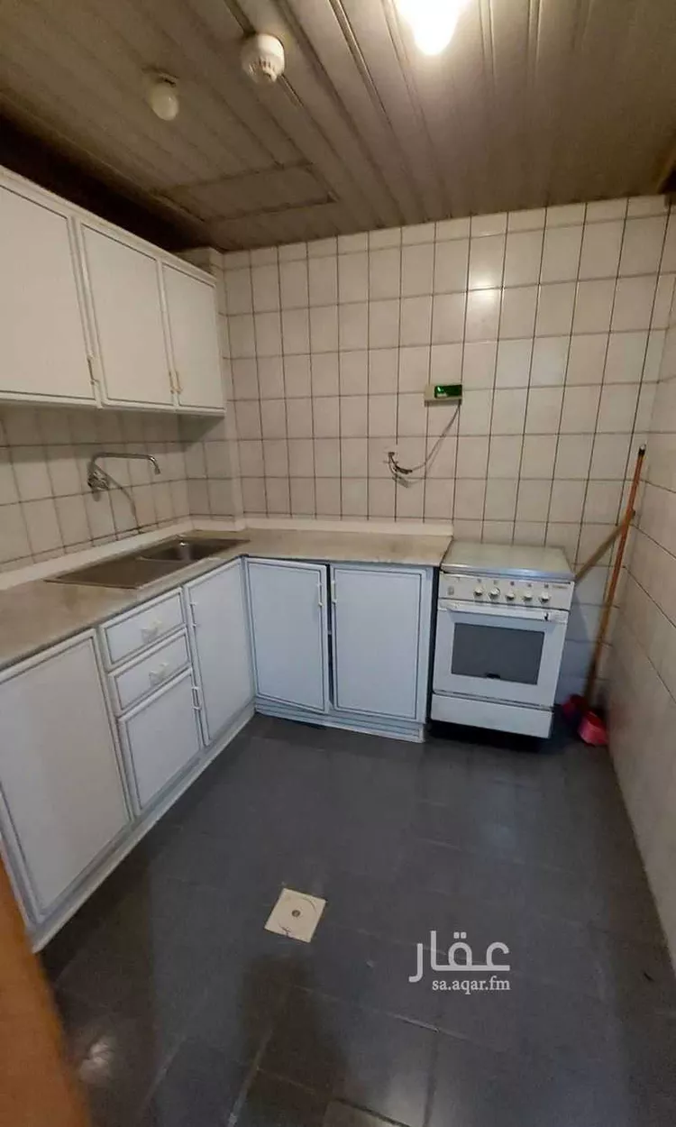 شقة للإيجار في شارع ماجد بن عبدالعزيز, حي الصفاء, مدينة جدة, منطقة مكة المكرمة صورة 2