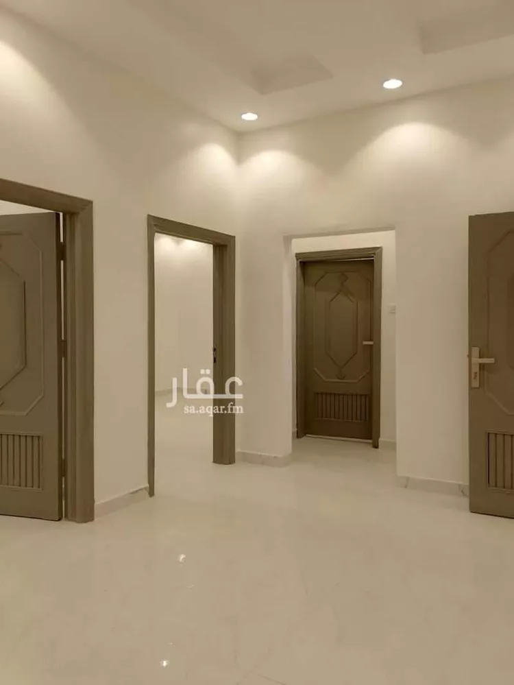 عمارة للإيجار في شارع عائشة بنت ابي بكر, حي السويدي, مدينة الرياض, منطقة الرياض 12