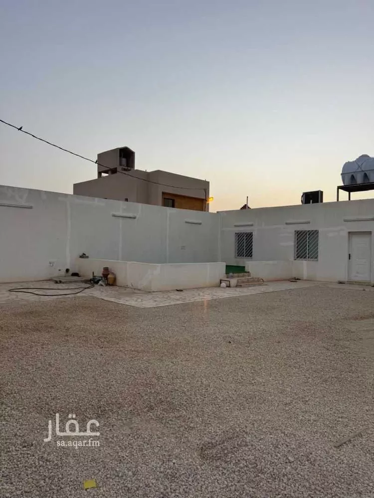 استراحة للإيجار في شارع حريملاء 467 ، القرينه ، حريملاء