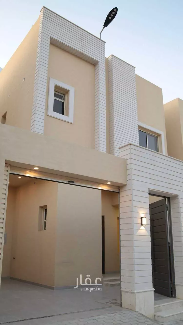 Villa for Sale in Riyadh Al Uraija Al Wusta