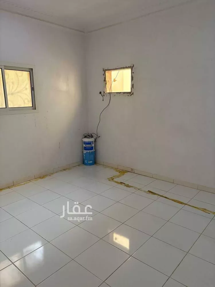 Floor for Rent in Riyadh Al Janadriyah صورة 3