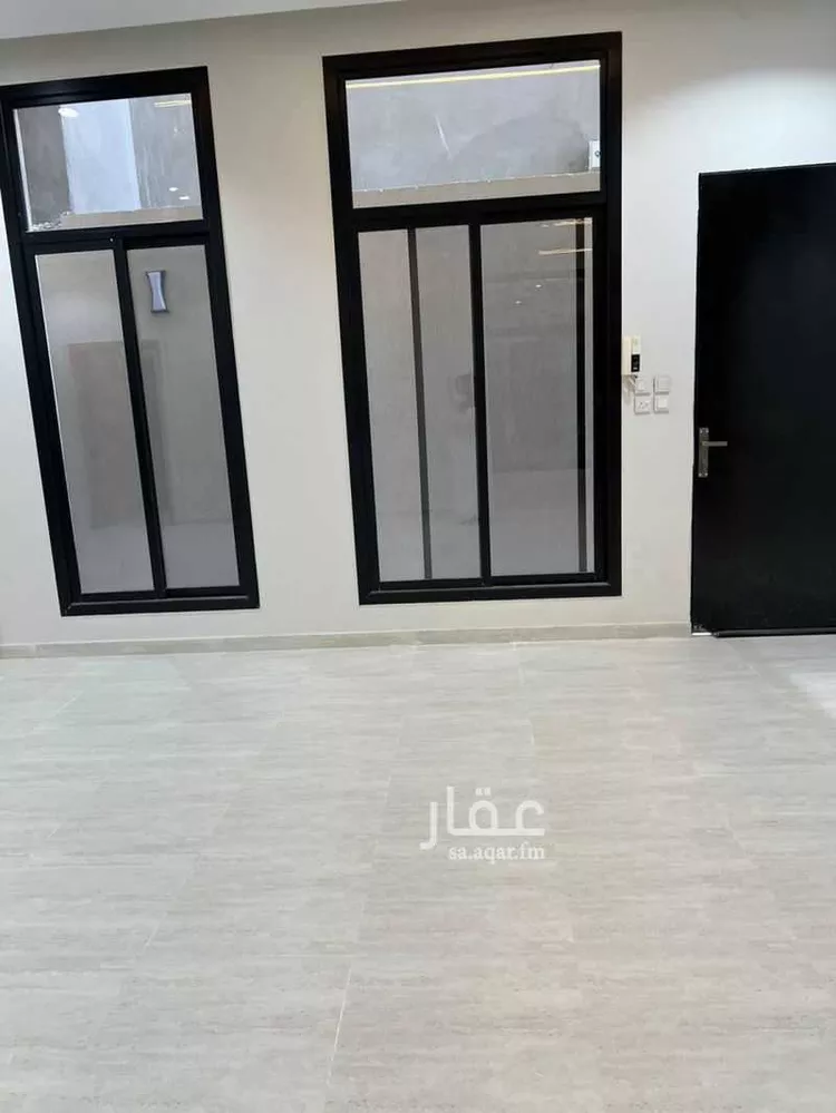 فيلا للبيع في شارع أحمد بشناق, حي الرمال, مدينة الرياض, منطقة الرياض صورة 3