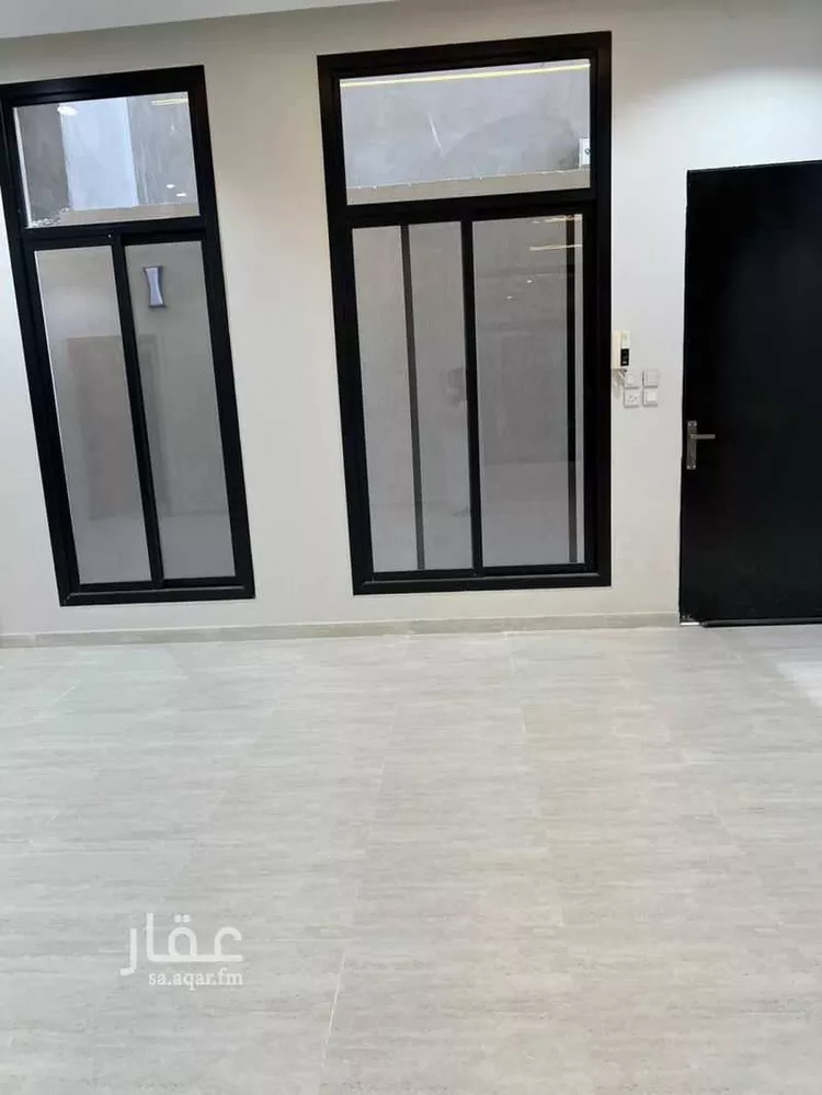 فيلا للبيع في شارع أحمد بشناق, حي الرمال, مدينة الرياض, منطقة الرياض صورة 4