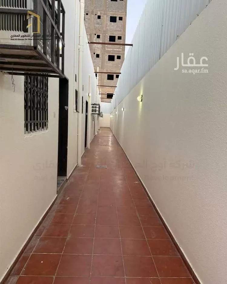 مجمع للإيجار في شارع طريق الامام عبدالرحمن بن فيصل, حي النظيم, مدينة تبوك, منطقة تبوك 8