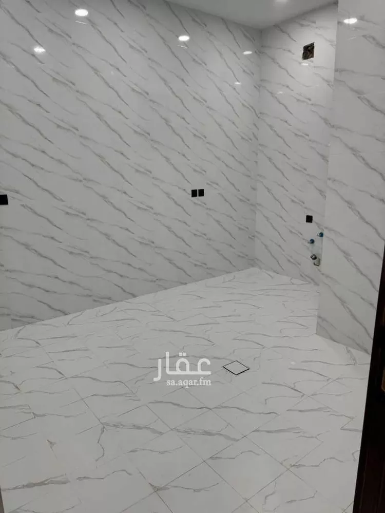 دور للبيع في شارع الإبراهيمية, حي بدر, مدينة الرياض, منطقة الرياض صورة 5