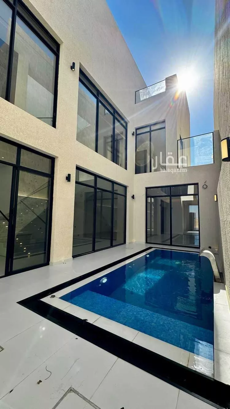 فيلا للبيع في شارع عمير بن سنان, حي المهدية, مدينة الرياض, منطقة الرياض صورة 2