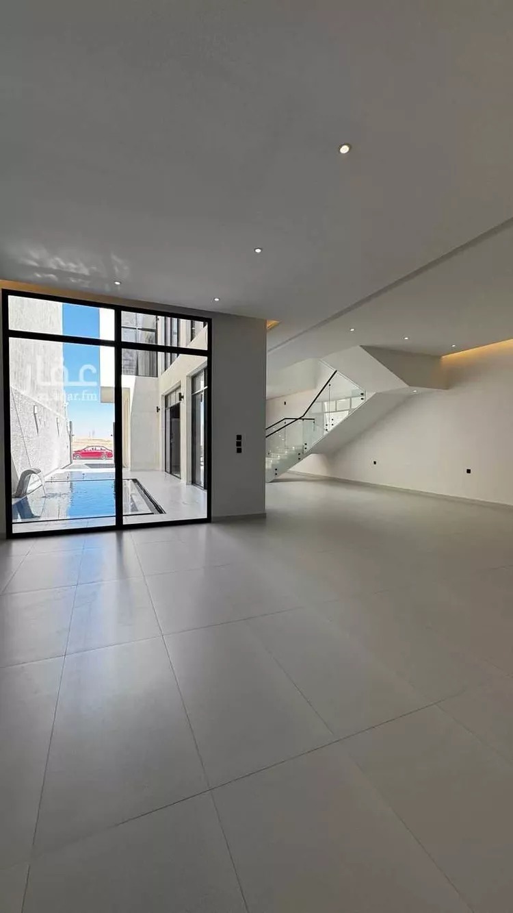 فيلا للبيع في شارع عمير بن سنان, حي المهدية, مدينة الرياض, منطقة الرياض صورة 3