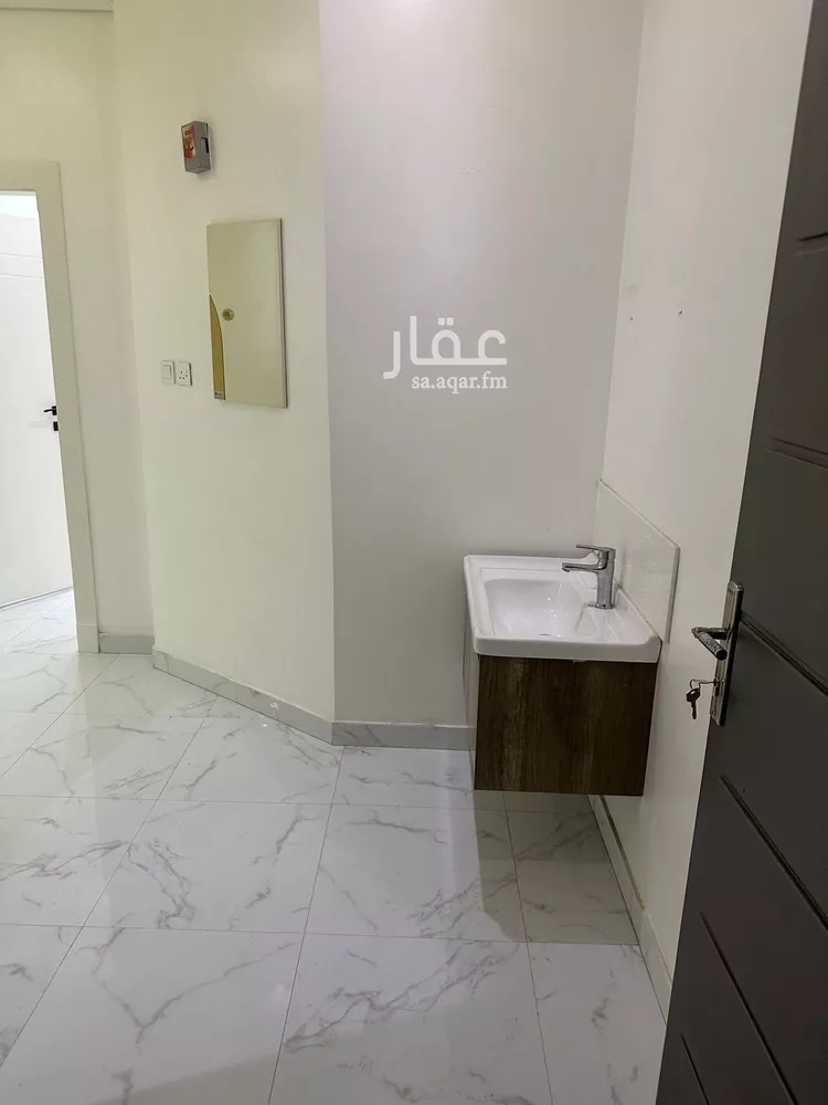 شقة للإيجار في شارع شهيد الدين ثم الوطن عبدالمحسن مسعود فا, حي الملك عبدالعزيز, مدينة الرياض, منطقة الرياض صورة 2