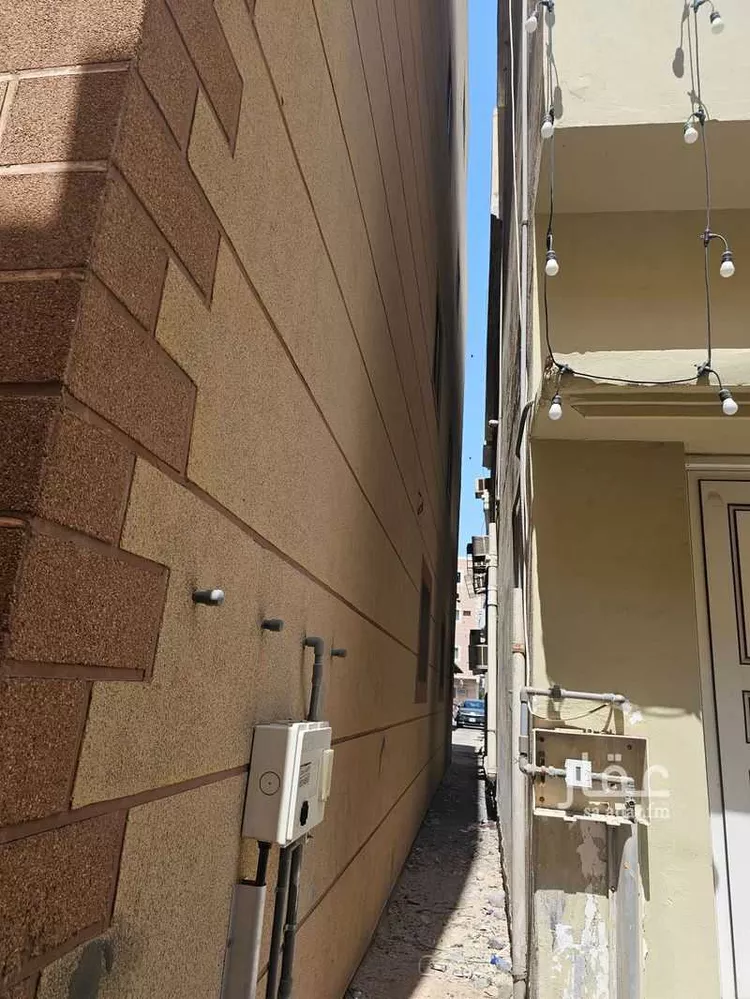 Building for Sale in Saihat Ad Deerah 6