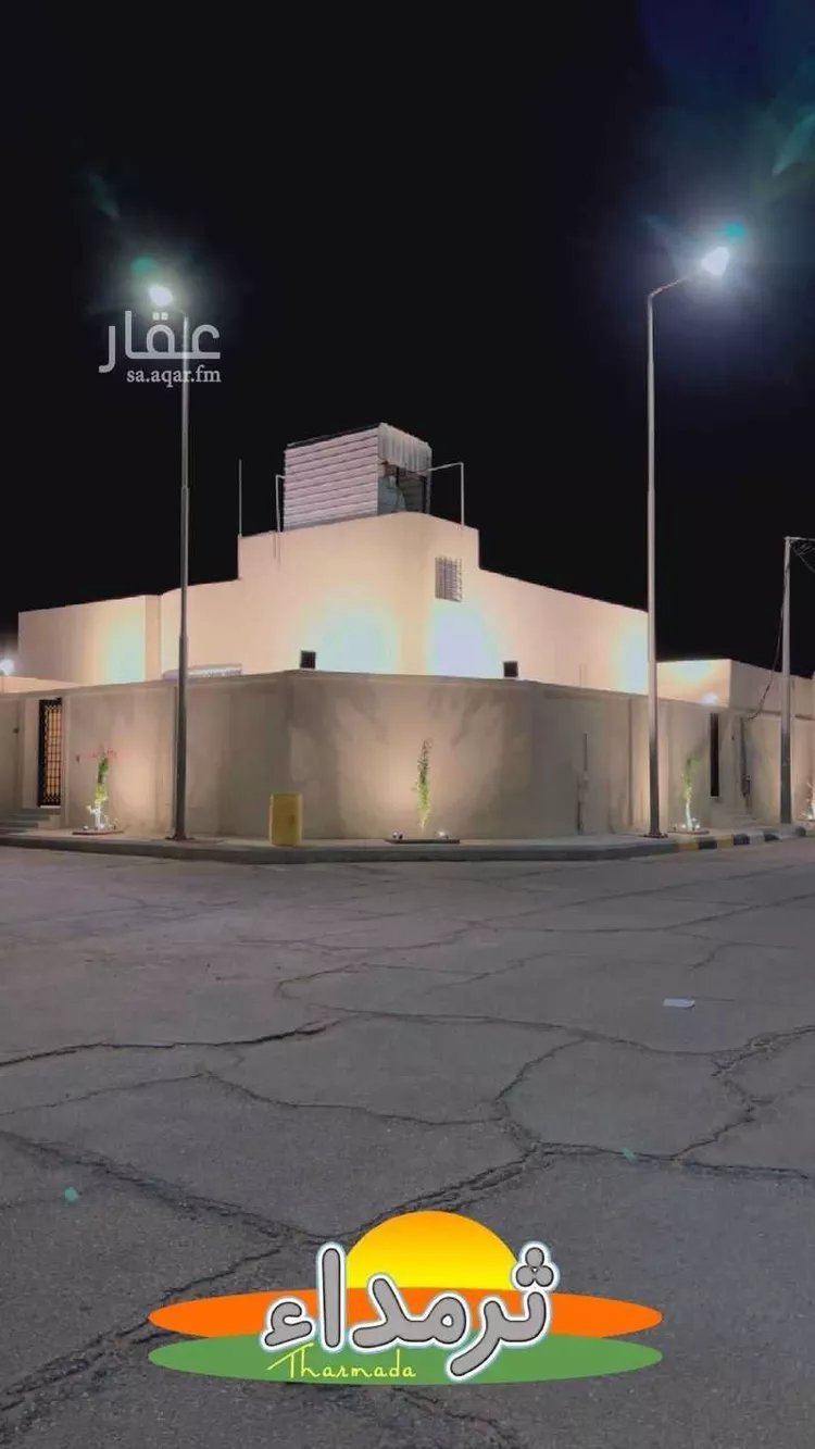 فيلا للبيع في شارع الامام مالك, حي الخالدية, مدينة مرات, منطقة الرياض