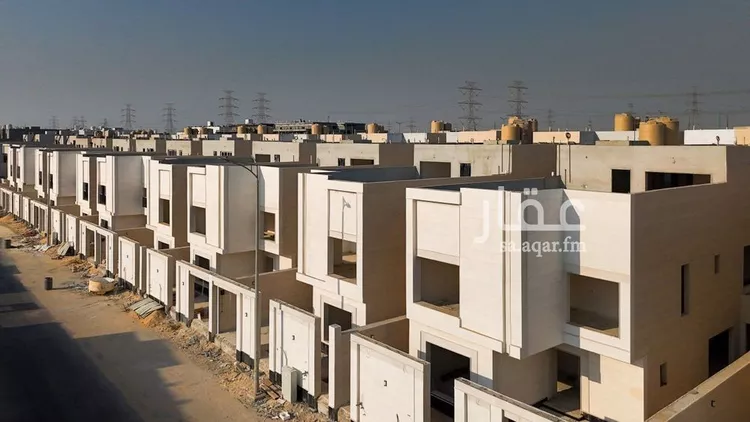 فيلا للبيع في شارع القاسم بن سلام, حي العروبة, مدينة الدمام, المنطقة الشرقية صورة 2