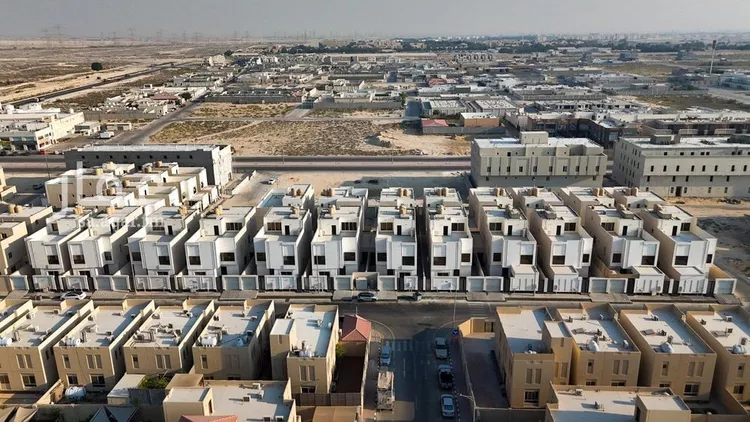 فيلا للبيع في شارع القاسم بن سلام, حي العروبة, مدينة الدمام, المنطقة الشرقية صورة 3