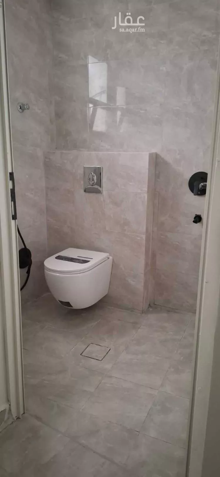 عمارة للإيجار في شارع ابراهيم بن الحارث, حي الشرفية, مدينة الرياض, منطقة الرياض 15