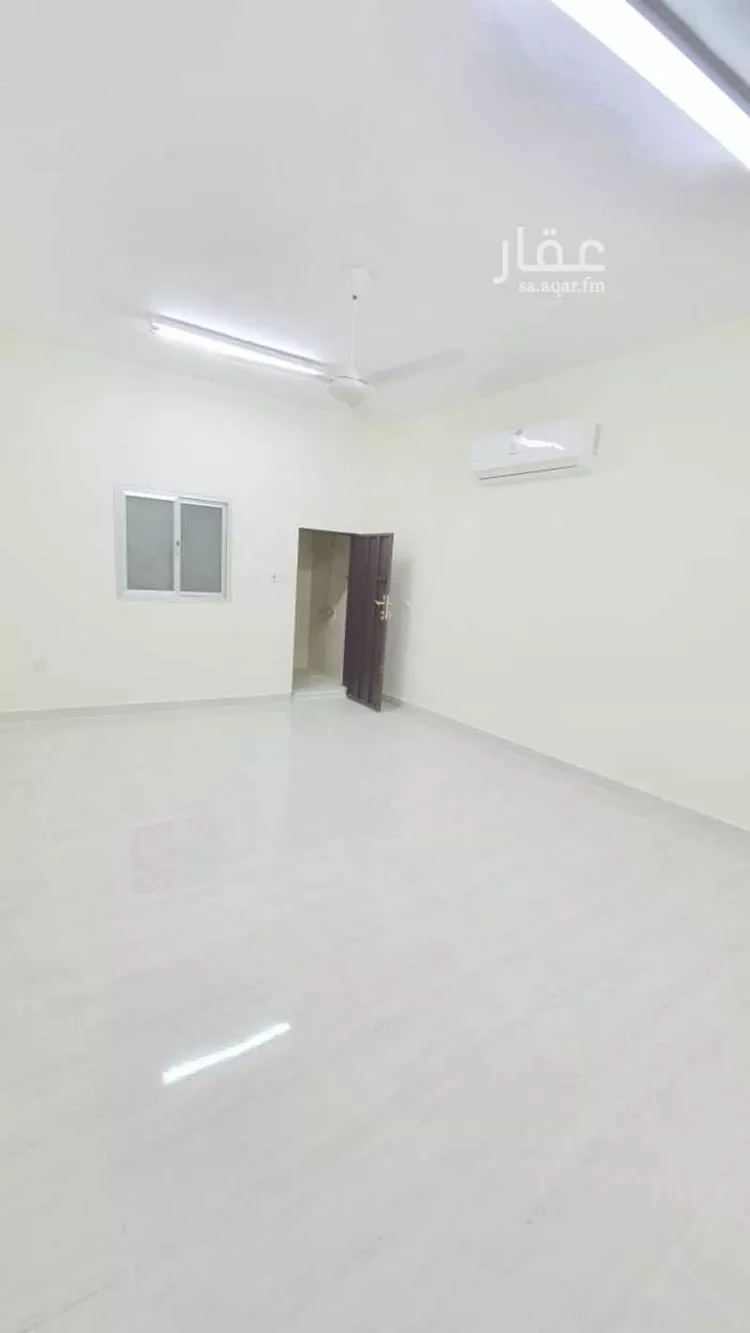 فيلا للإيجار في شارع ابن جامع القفصي, حي الشرفية, مدينة الرياض, منطقة الرياض 14