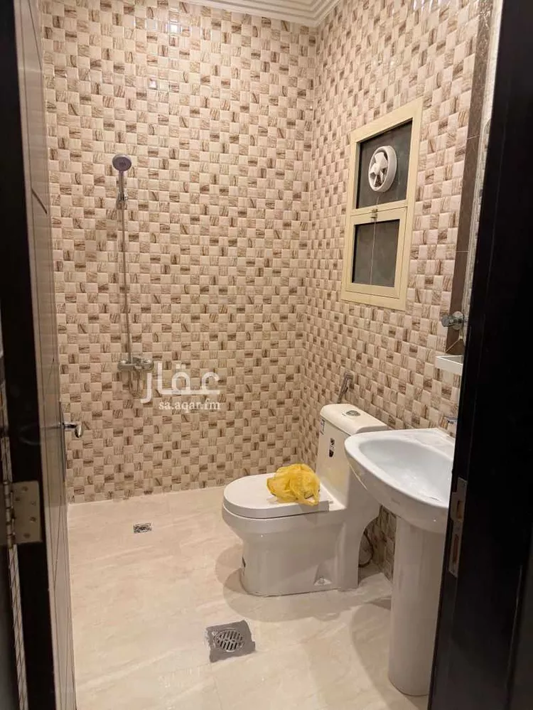 فيلا للإيجار في شارع رقم 152, حي الياسمين, مدينة الرياض, منطقة الرياض صورة 3