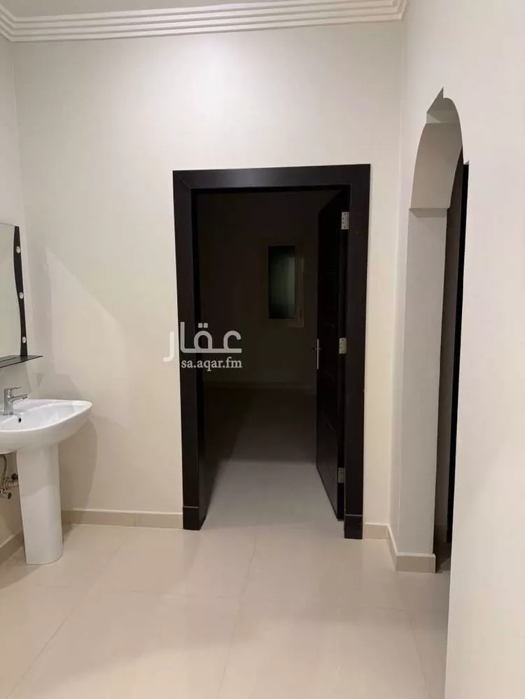 فيلا للإيجار في شارع رقم 152, حي الياسمين, مدينة الرياض, منطقة الرياض صورة 2