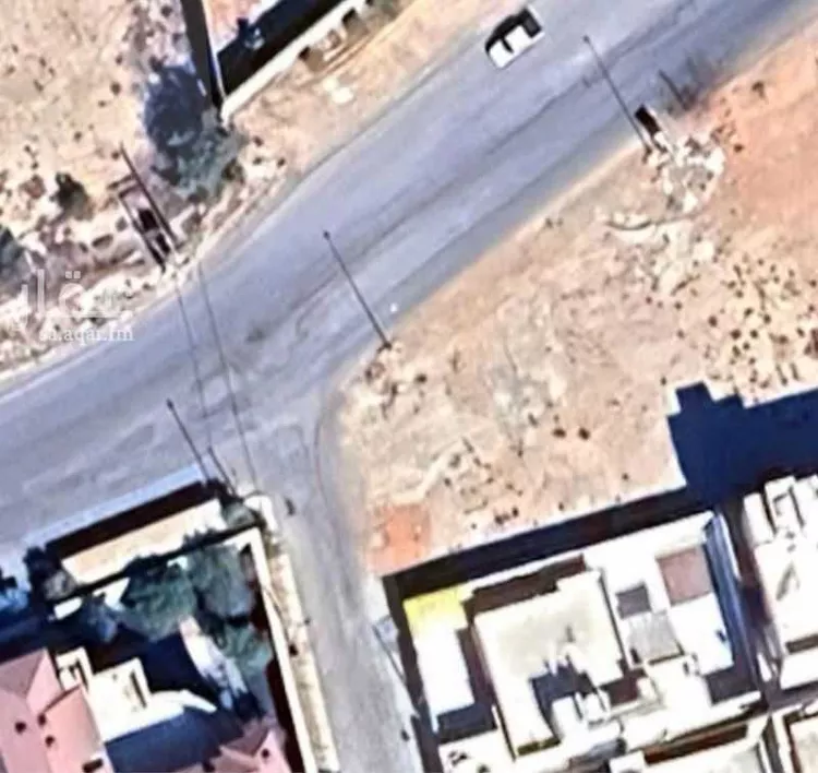 أرض للبيع في شارع اسامة بن حارثة الكلبي, حي الورود, مدينة المزاحمية, منطقة الرياض