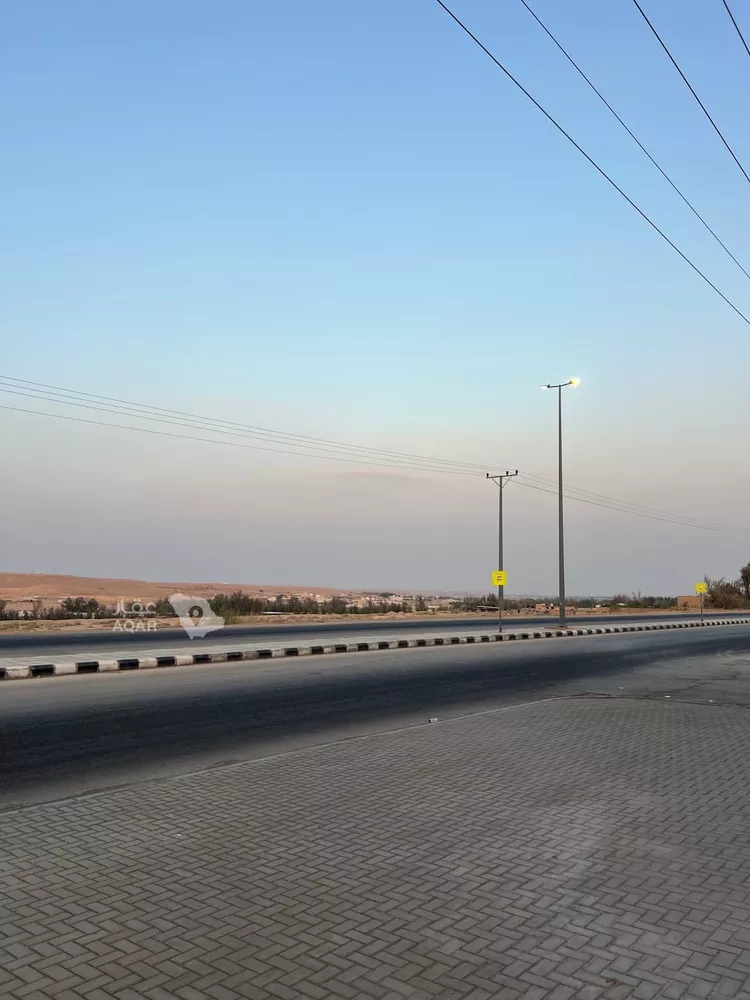 Building for Sale in Al Muzahimiyah Al GhatGhat 5