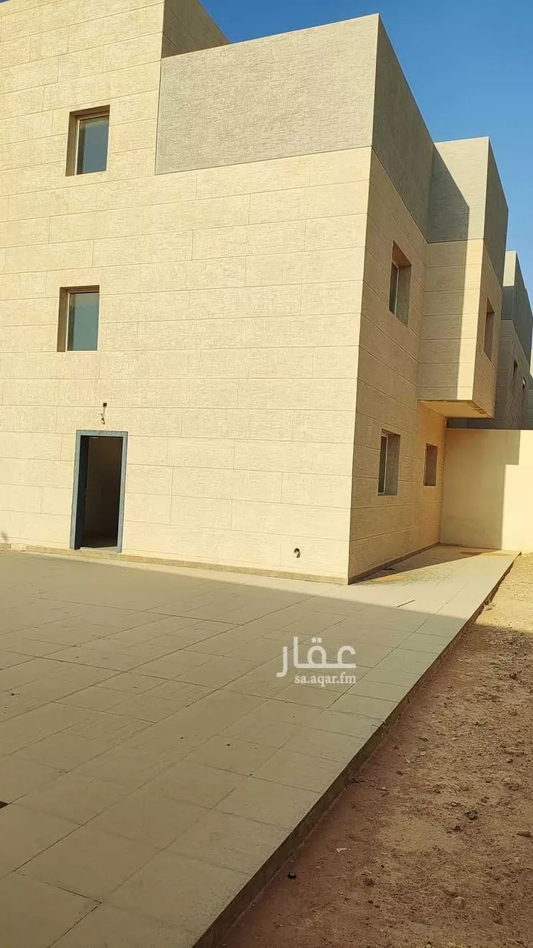 فيلا للإيجار في شارع احمد بن الرفعة ، حي مطار الملك خالد الدولي ، الرياض ، منطقة الرياض صورة 3