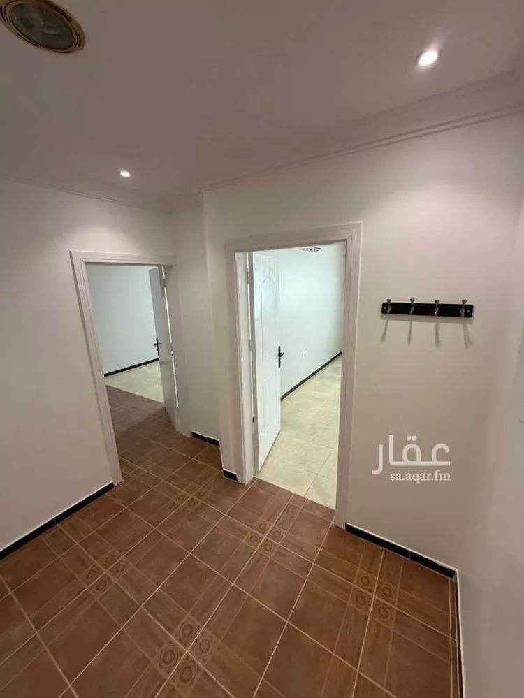 شقة للإيجار في شارع الأمير عبدالله بن سعود بن عبدالله صنيت, حي الصحافة, مدينة الرياض, منطقة الرياض صورة 2