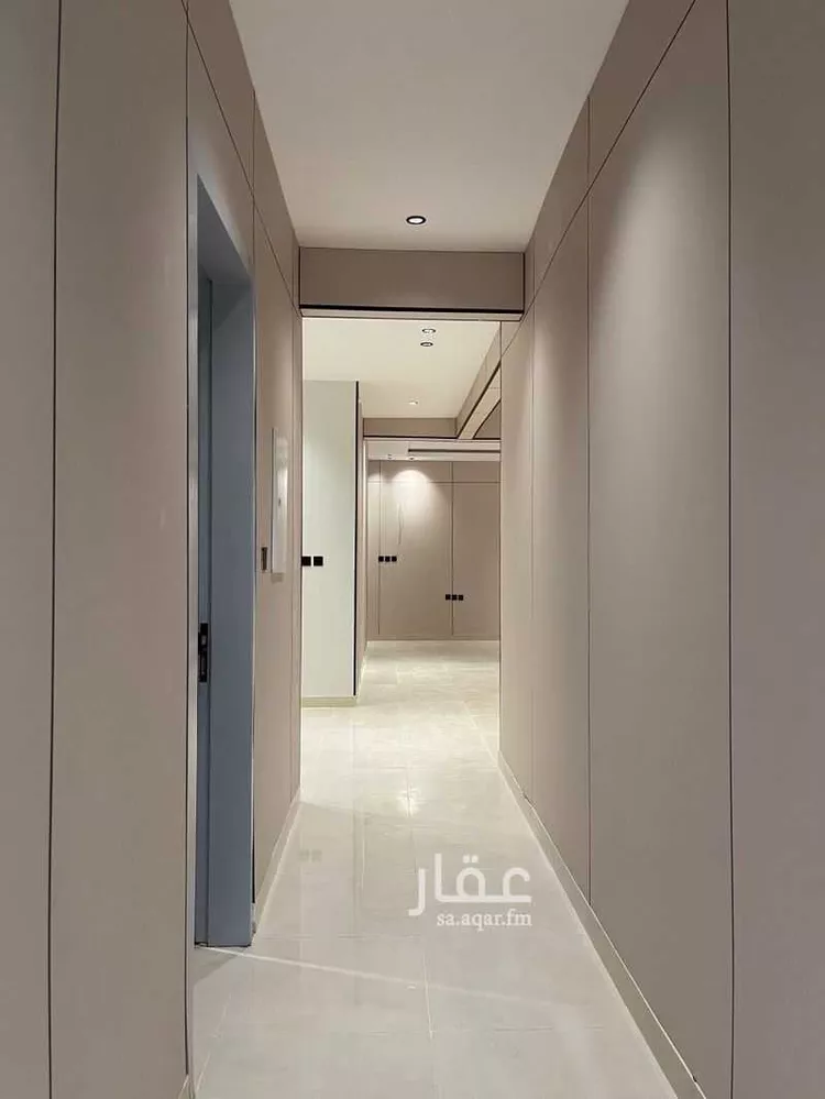 شقة للبيع في شارع الفرسان, حي عكاظ, مدينة الرياض, منطقة الرياض صورة 3