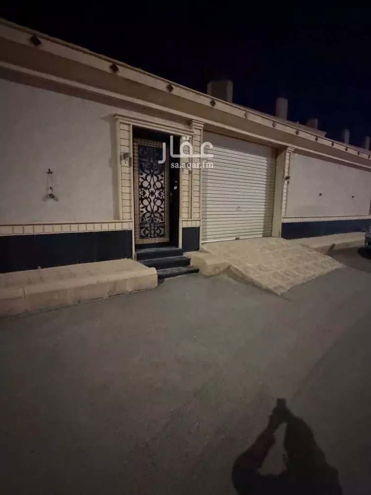دور للبيع في شارع المحب الحلبي ، حي الصفوة الأول ، الخرج ، الخرج