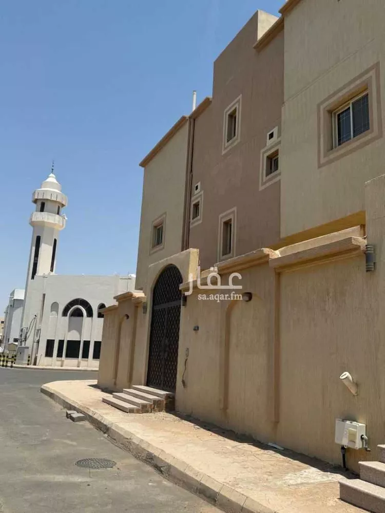 عمارة للبيع في شارع حماد ابن اسحاق ابن اسماعيل, حي عروة, مدينة المدينة المنورة, منطقة المدينة المنورة صورة 2