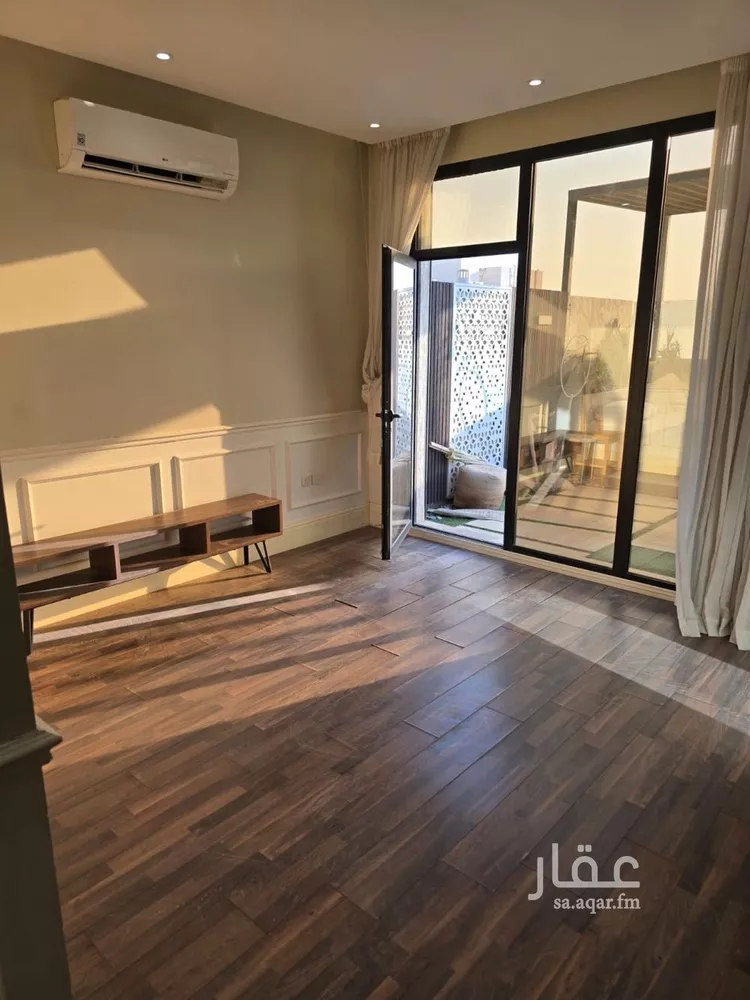 فيلا للإيجار في شارع رقم 303, حي الملقا, مدينة الرياض, منطقة الرياض