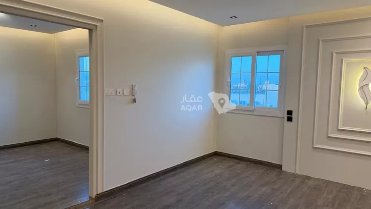 فيلا للإيجار في شارع عبدالله بن محمد التلمساني, حي مطار الملك خالد الدولي, مدينة الرياض, منطقة الرياض 12