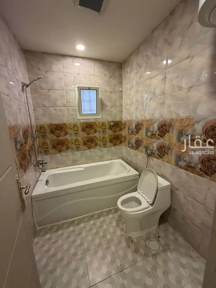 فيلا للإيجار في شارع حسين جمل الليل, حي العارض, مدينة الرياض, منطقة الرياض 8